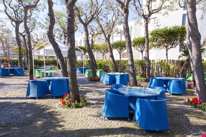 Hotel Sporting San Benedetto del Tronto Exterior foto