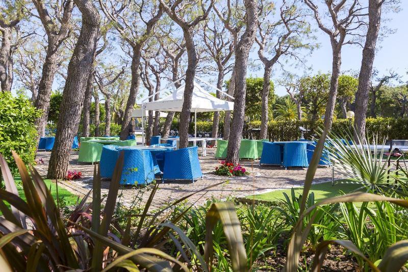 Hotel Sporting San Benedetto del Tronto Exterior foto