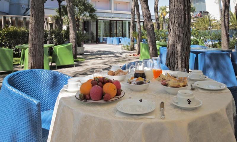 Hotel Sporting San Benedetto del Tronto Exterior foto